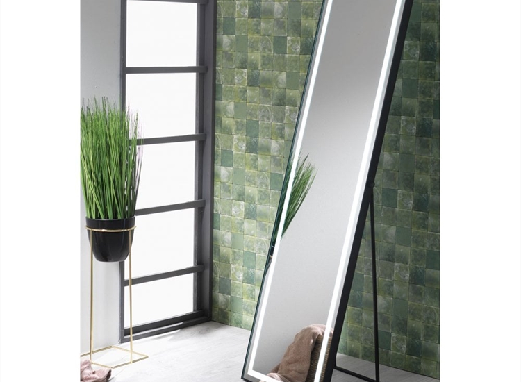 Porto Battery Operated Mirror with Black Frame & LED Light Surround (Floorstanding or Wall-Hung) - 1500 x 400mm